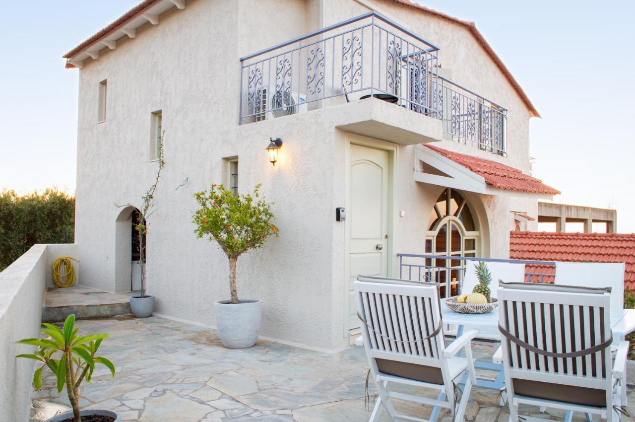 Adorable Country House With Sea & Church View! Kokkini Hani 外观 照片